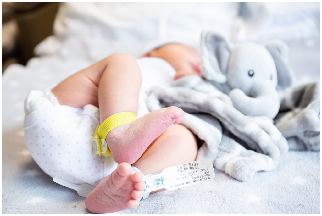 newborn feet and blanket